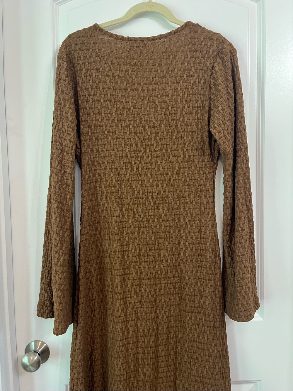 Dress Forum Brown Textured Maxi with Bell Sleeves Semi-Sheer V Neck Sz MED NWT - Picture 8 of 10